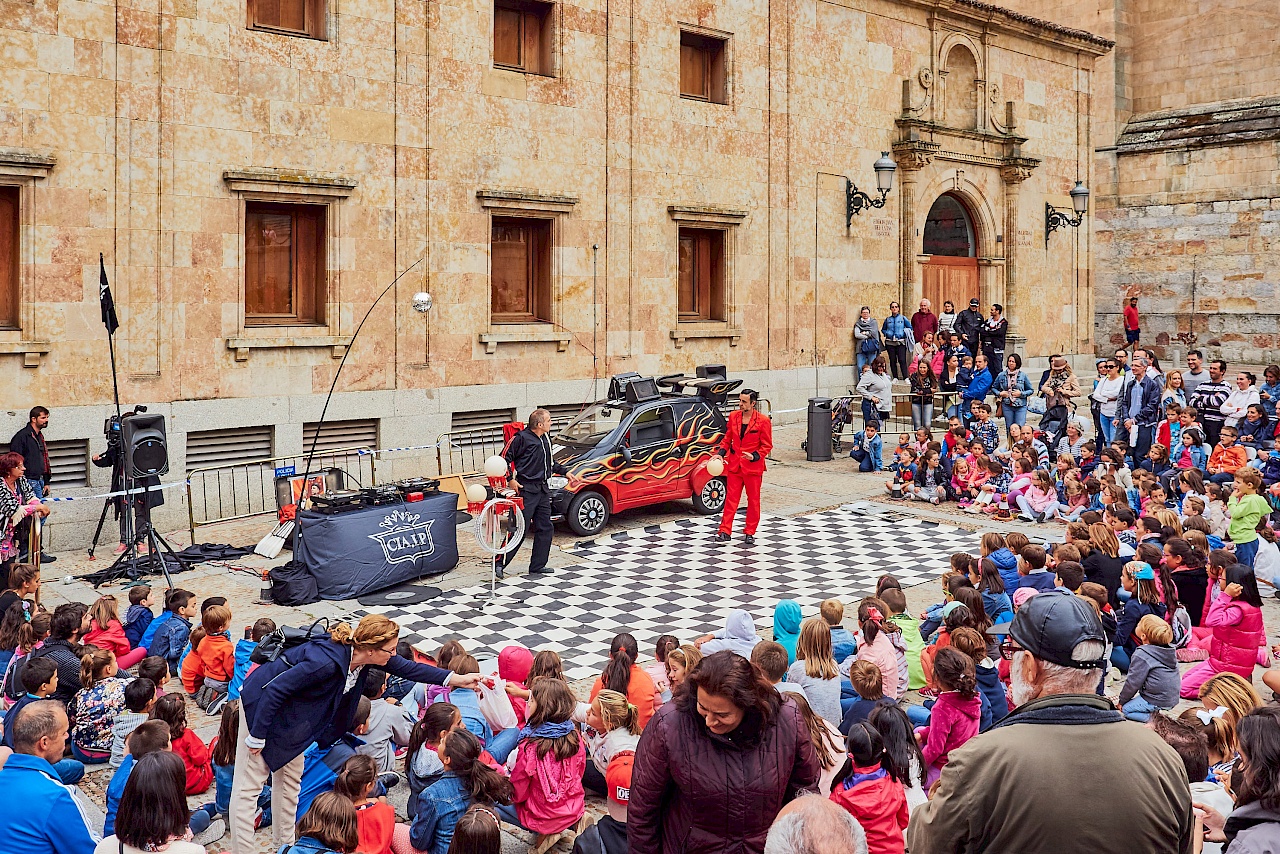 Straßenkünstler in Salamanca