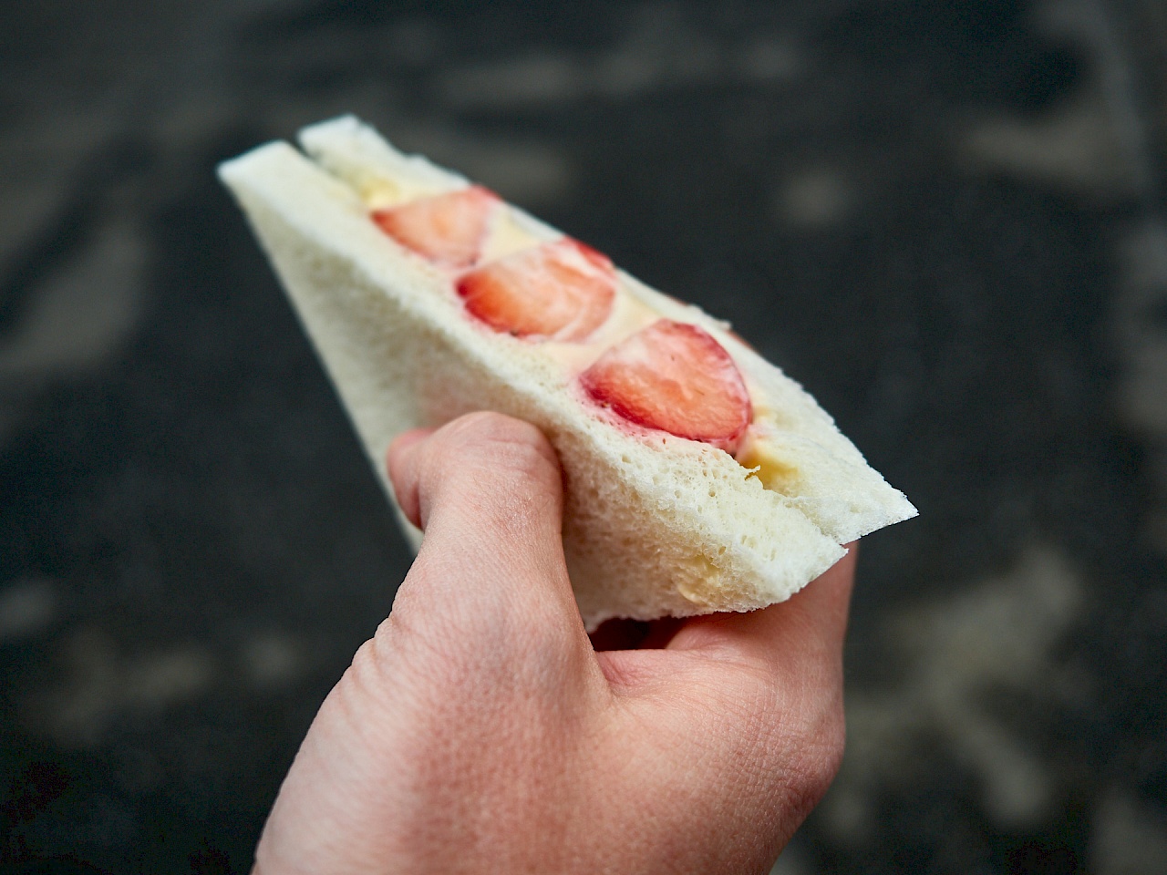 Erdbeer-Sandwich aus Japan