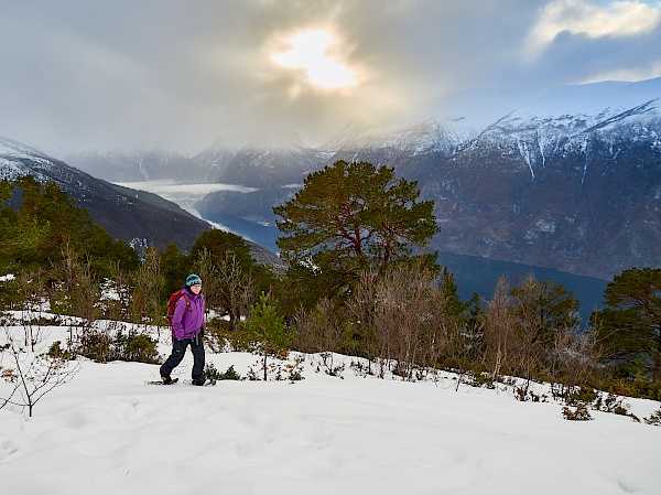 Schneeschuhwanderung in Fjordnorwegen