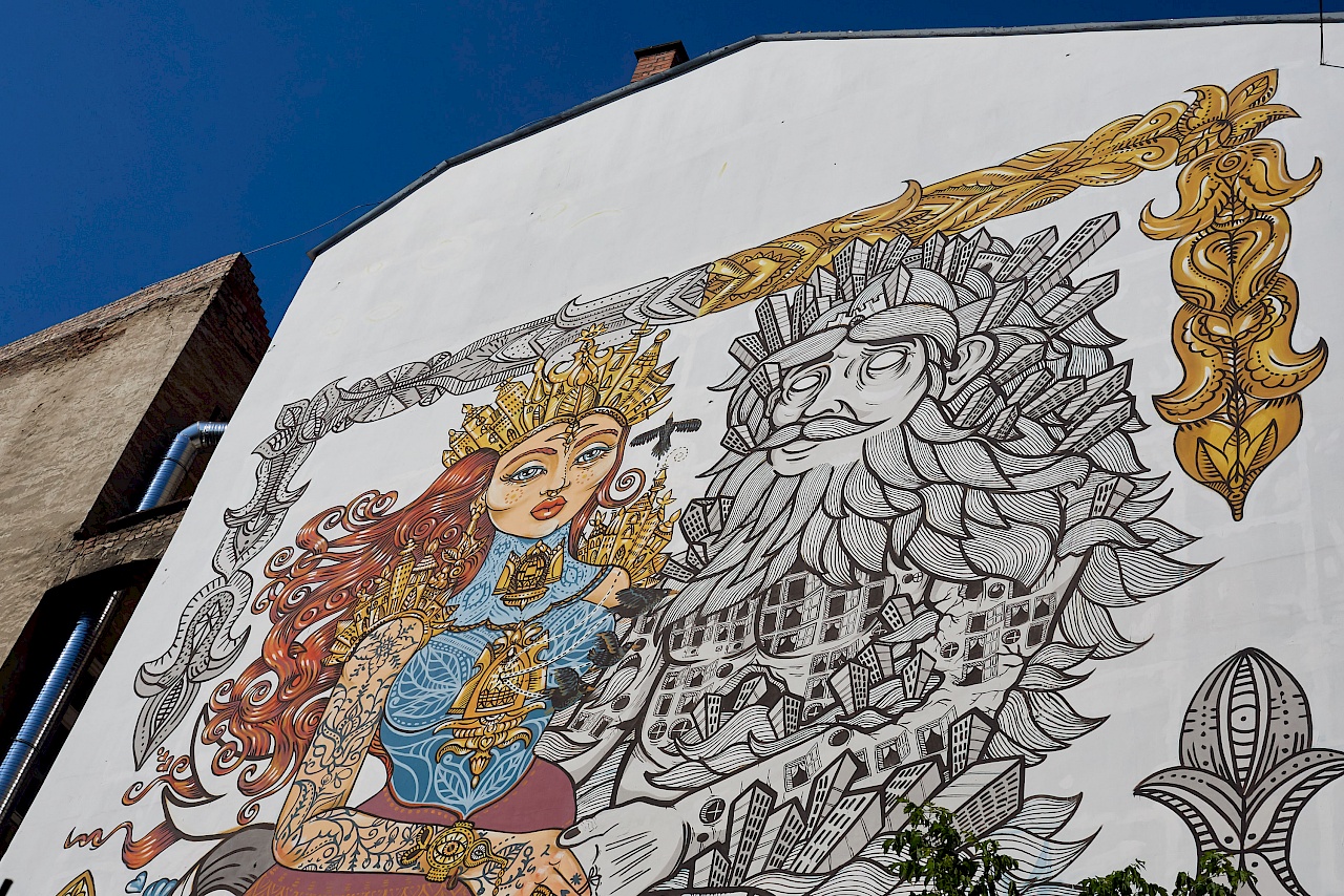 Street art in Budapest - Mural von Dorottya Jakòcs und Tripo