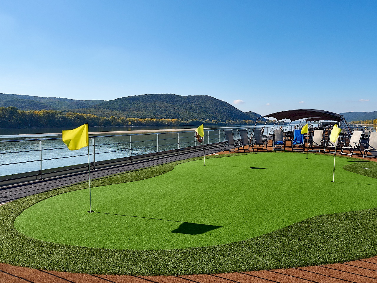 Golfen auf der MS VIVA Moments - Donau-Flusskreuzfahrt mit VIVA Cruises