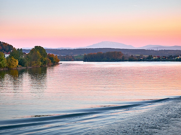 Sonnenuntergang während der Donau-Flusskreuzfahrt mit VIVA Cruises