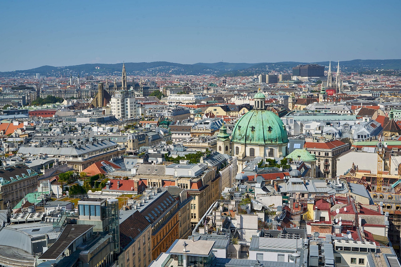 Blick auf Wien vom Stephansdom - Donau-Flusskreuzfahrt mit VIVA Cruises