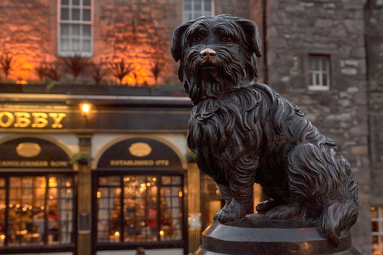 Statue vom Hund Bobby in Edinburgh (Schottland)