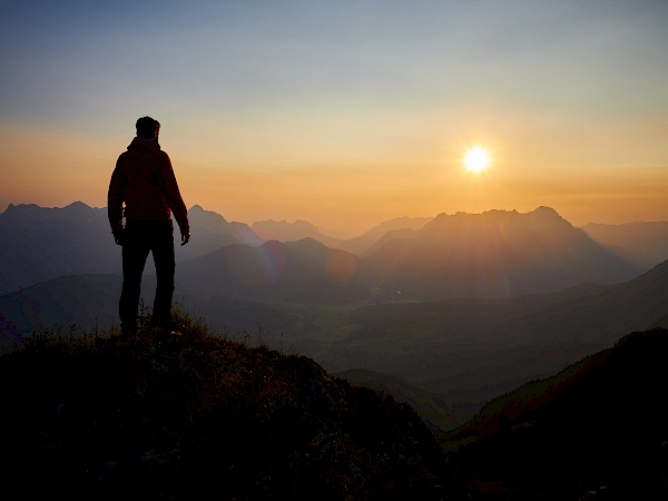 Sonnenaufgang auf der Henne im Pillerseetal