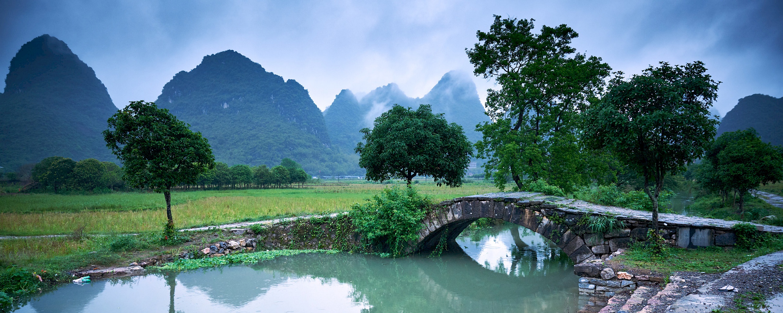 dsc05866-china-yangsuo-oldest-bridge-2017-littlediscoveries_net_1.jpg