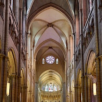 Die Kathedrale St. Jean in Lyon von innen