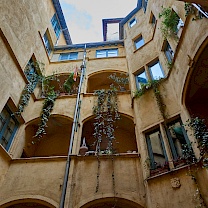 Entdeckungen in einem Traboule in Lyon