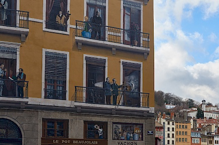 Mural "La fresque des Lyonnais" in Lyon