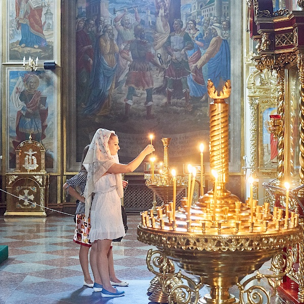 Im Inneren der Michaelskathedrale in Kiew (Ukraine)