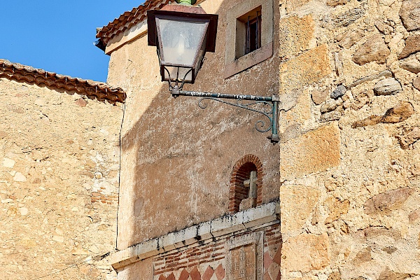 Die alten Fassaden in dem Dorf Pedraza