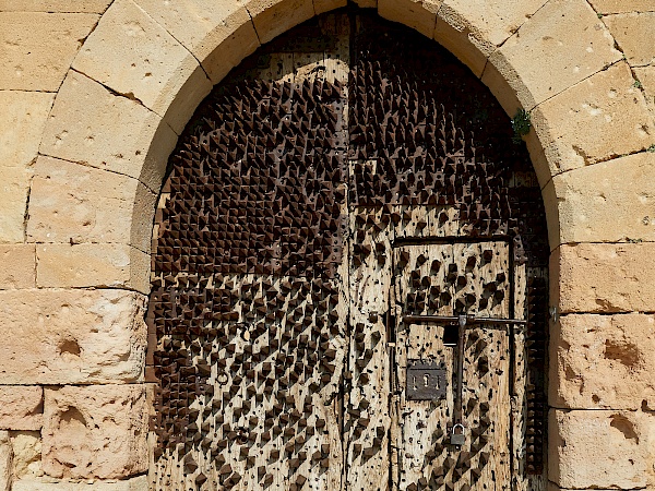 Eingangstor zur Burg in Pedraza