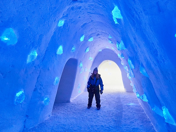 Der Eingang des snow village