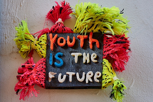 Youth ist he future von Nina Ghafari