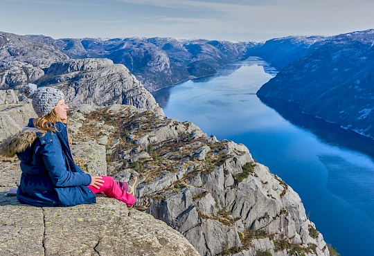 outdoorlife_norway_preikestolen_winter_hike_20190301_19-stavanger-norwegen-littlediscoveries_net.jpg