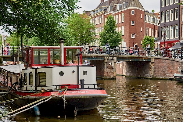 Hausboote in Amsterdam