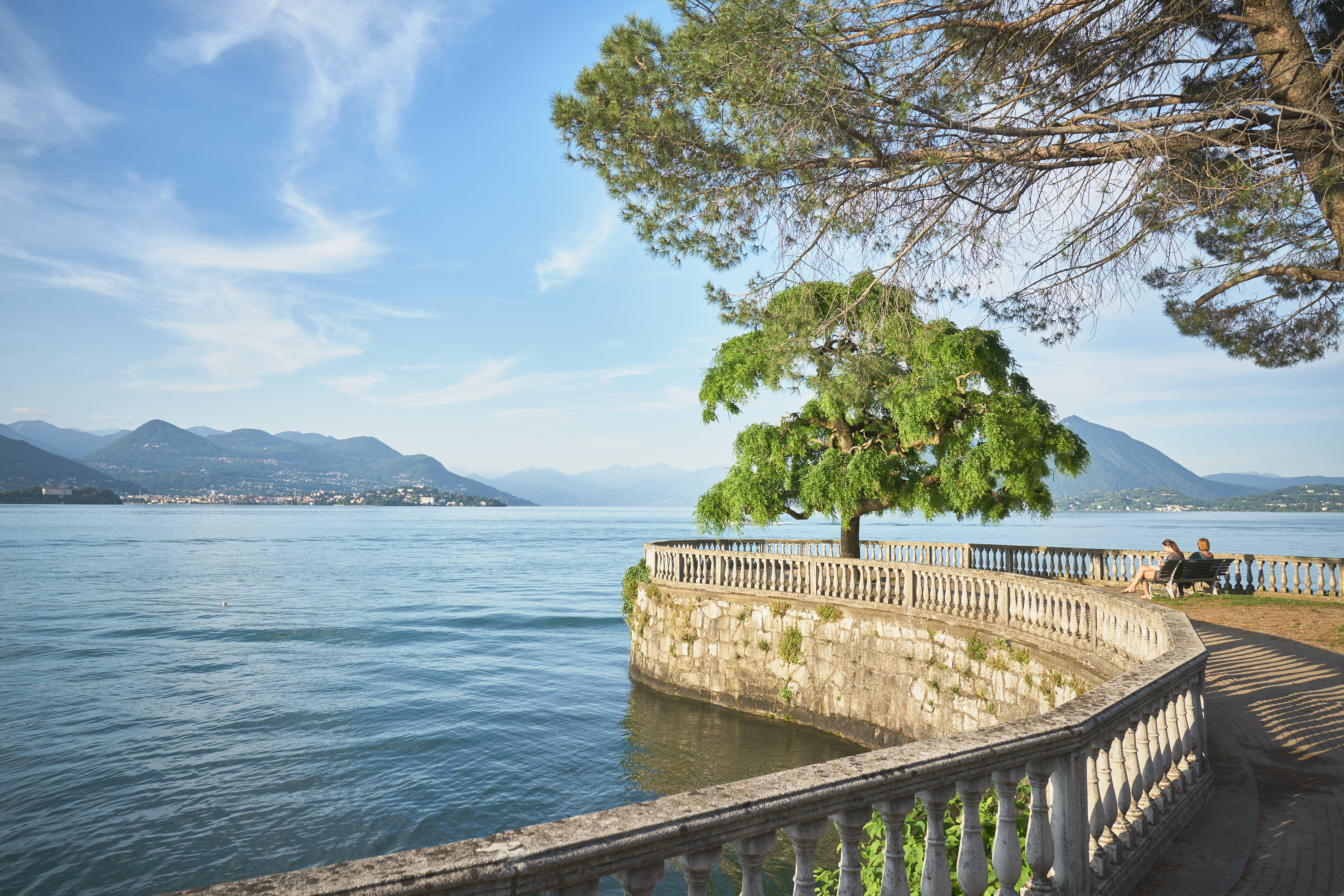 Stresa Und Der Mottarone Baveno Mit Dem Monte Camoscio Und Domodossola Little Discoveries