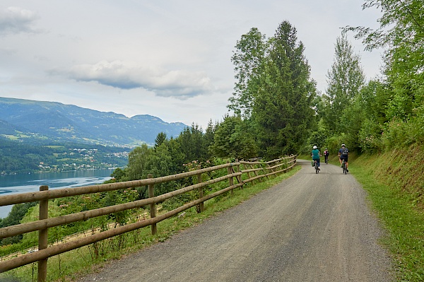 Fahrt mit Seeblick