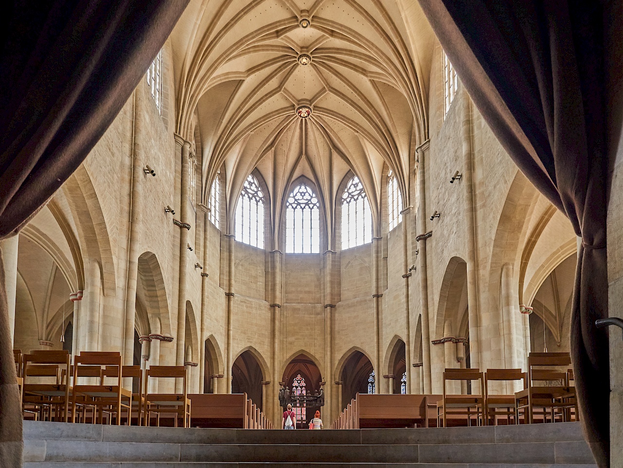 Die St. Andreas Kirche von innen