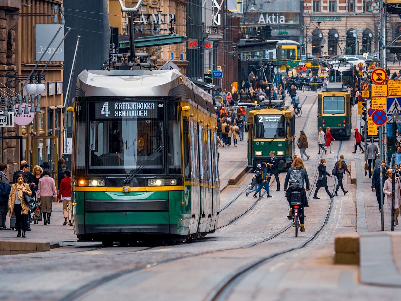Tram fahren in Helsinki