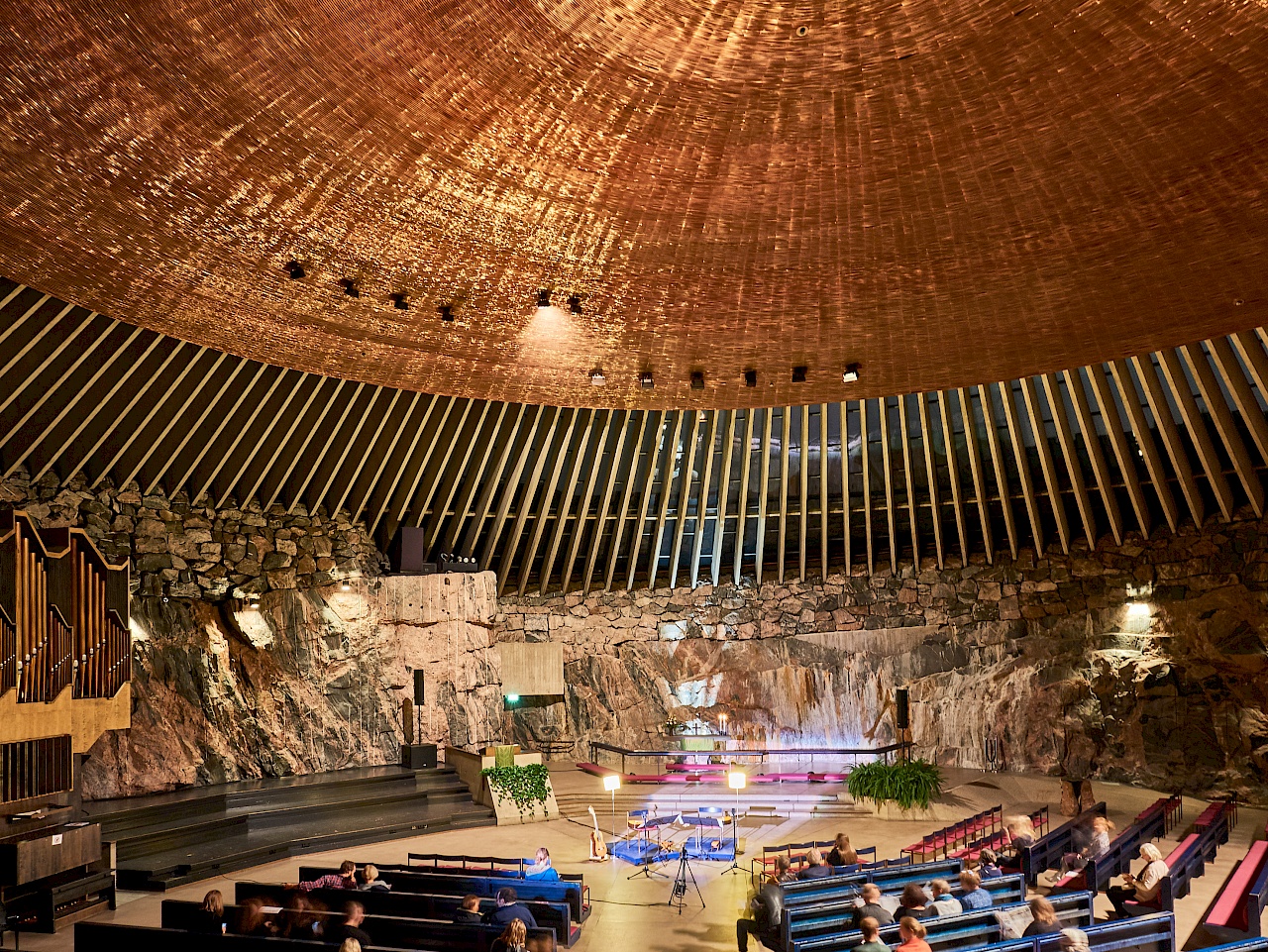 Die Temppeliaukio Kirche in Helsinki