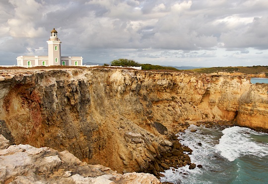 016_cabo_rojo_lighthouse_puerto_rico_littlediscoveries_net.jpg