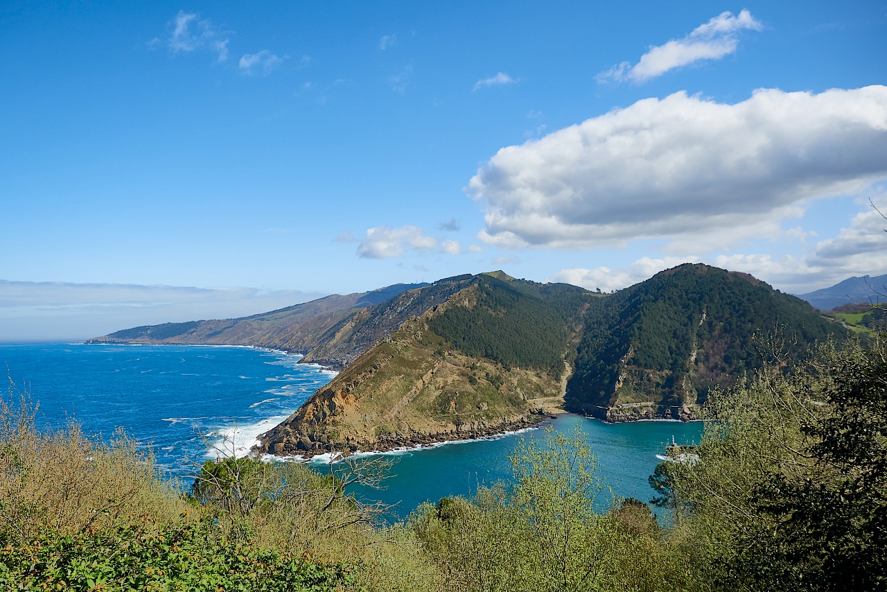 Küstenausblicke auf der Wanderung von San Sebastian