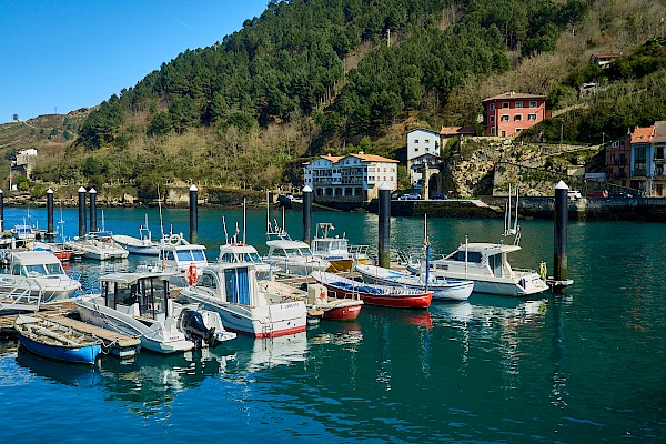 Am Hafen in Pasaia de San Pedro