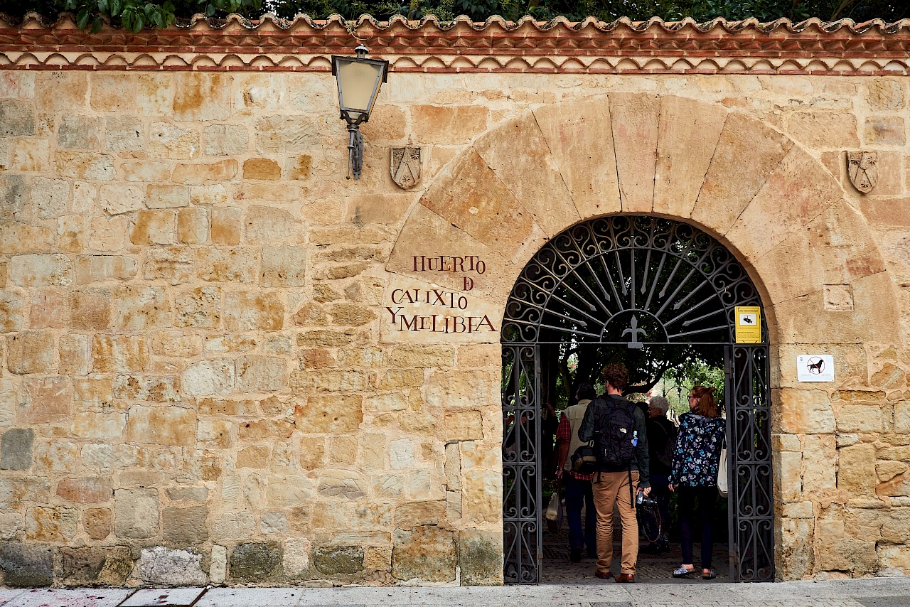 Der Eingang zum Huerto de Calixto y Melibea in Salamanca
