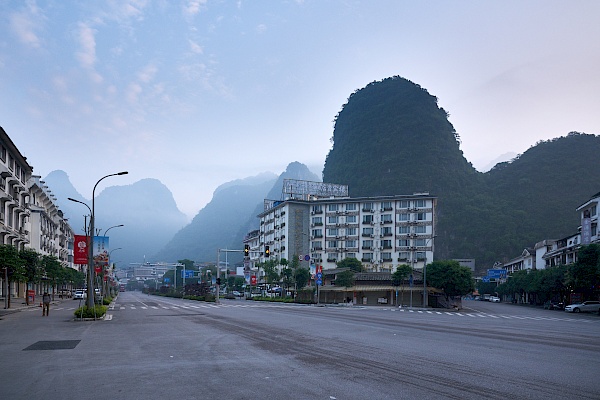 Menschenleeres Yangshuo am Morgen