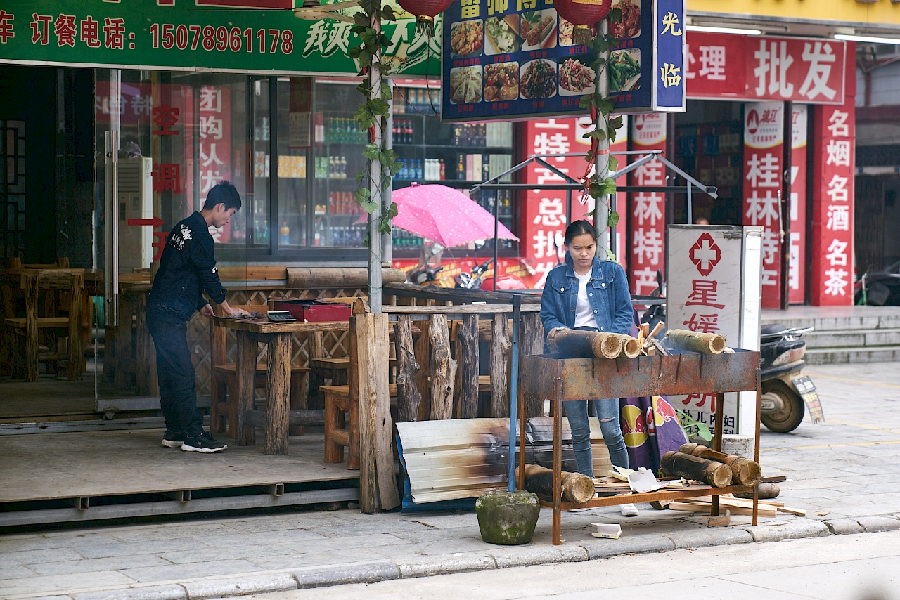 Essenstände in Yangshuo (China)