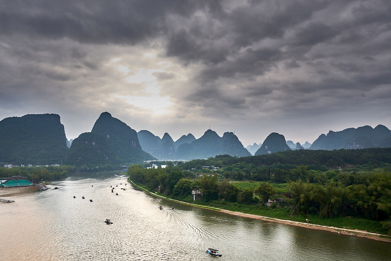 Am Yulong River in Yangshuo (China)