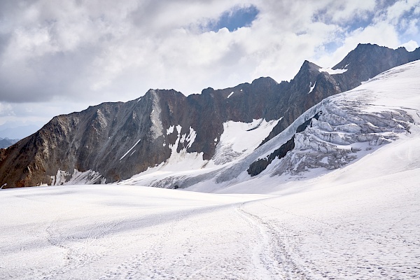 Auf dem Weg zur Wildspitze - eine unfassbar schöne Eislandschaft