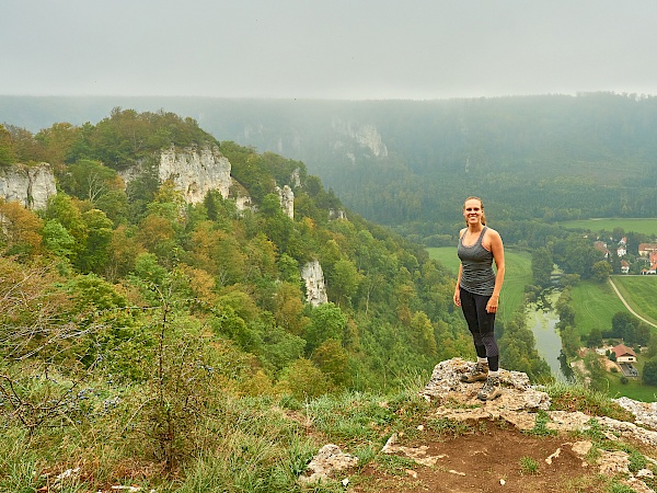 Aussichtspunkt auf dem Spaltfels im Donaubergland