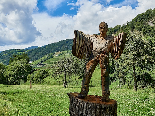 Kunst am Radweg nach Bozen