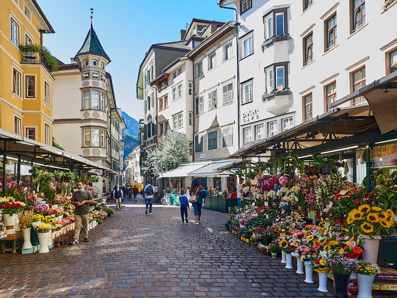 Auf dem Obstmarkt in Bozen