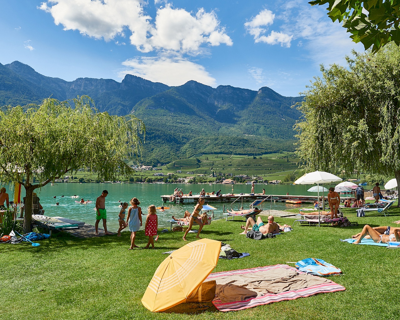 Ein Badestopp am Kalterer See