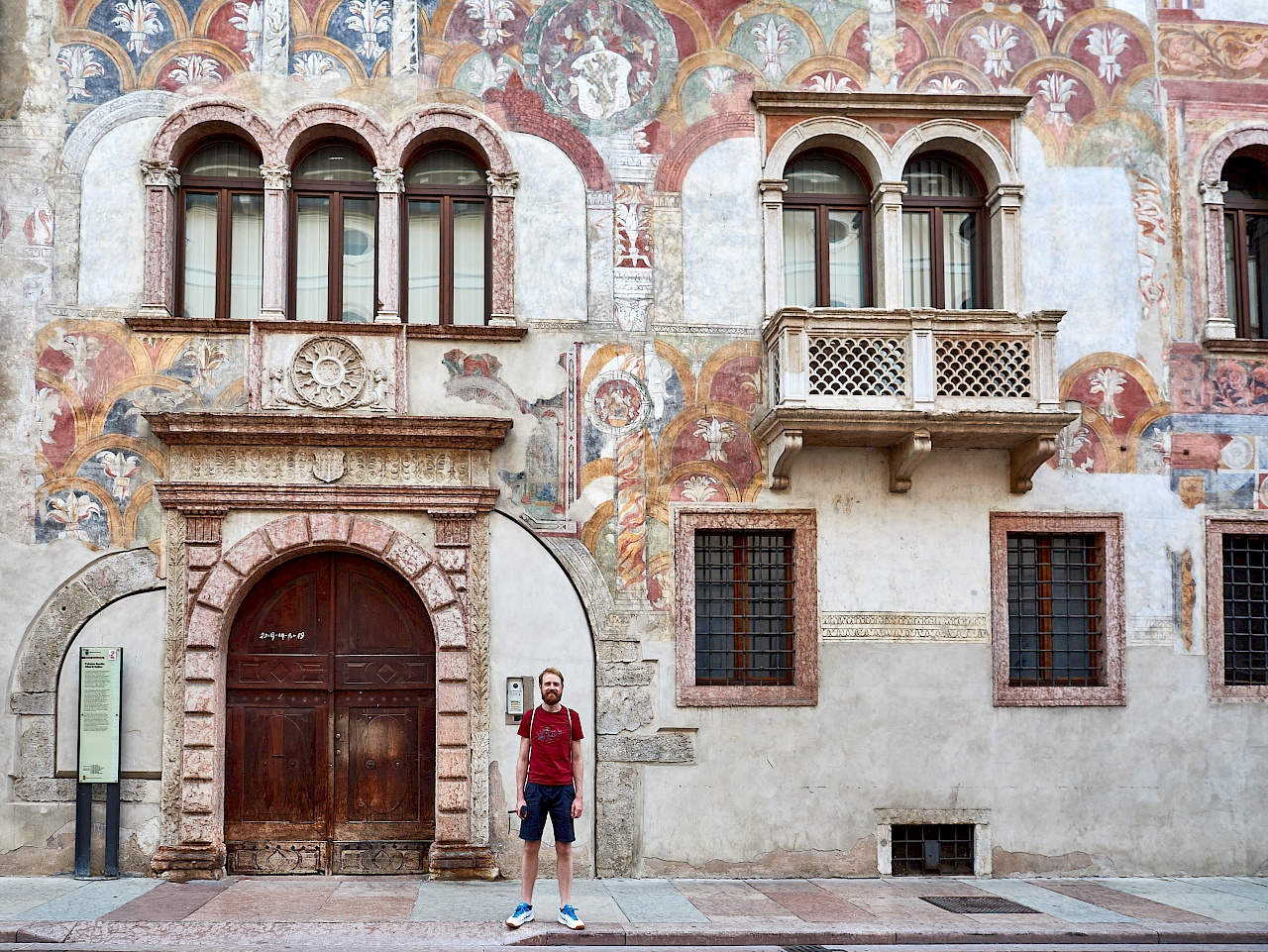 Wunderschöne freskenbemalte Häuser in Trient