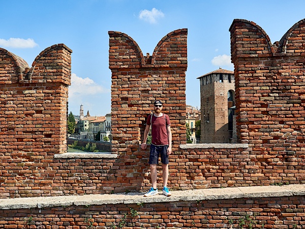 Auf der Ponte Scaligero in Verona