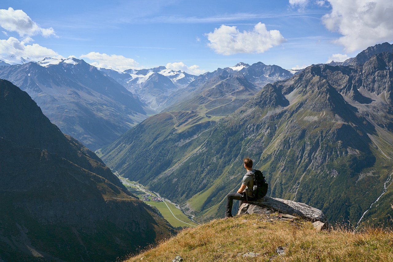 Blick ins Pitztal vom Berg Gahwinden aus