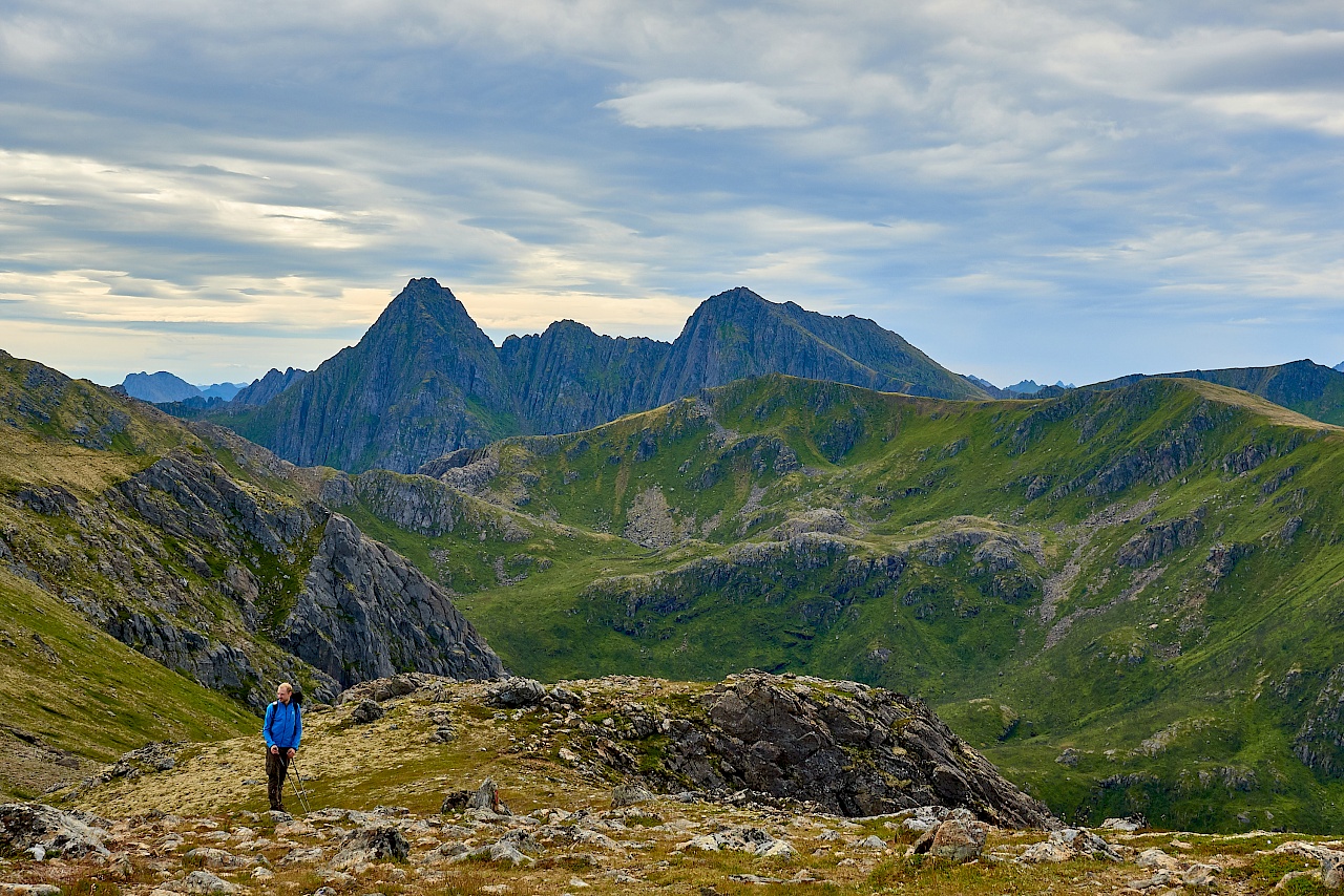 Fantastisches Bergpanorama auf der Dronningruta