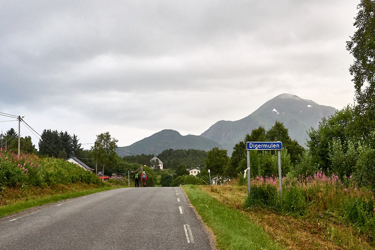 Das Ortseingangsschild zu Digermulen auf den Lofoten