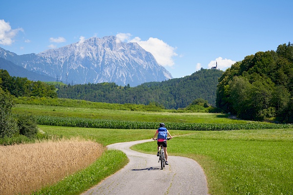 Mit dem Fahrrad um den Tschirgant bei Imst