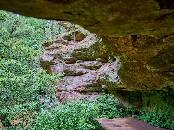 Die Karlshöhle in der Schwarzachklamm