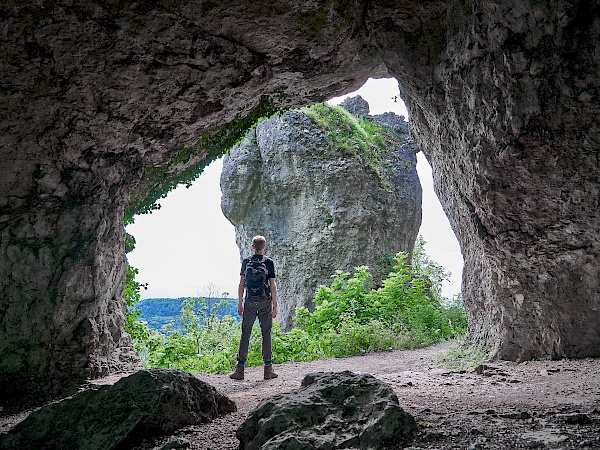 Der beeindruckende Hohle Fels