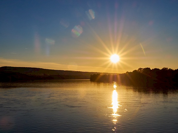 Sonnenuntergang während der Donau-Flusskreuzfahrt mit VIVA Cruises