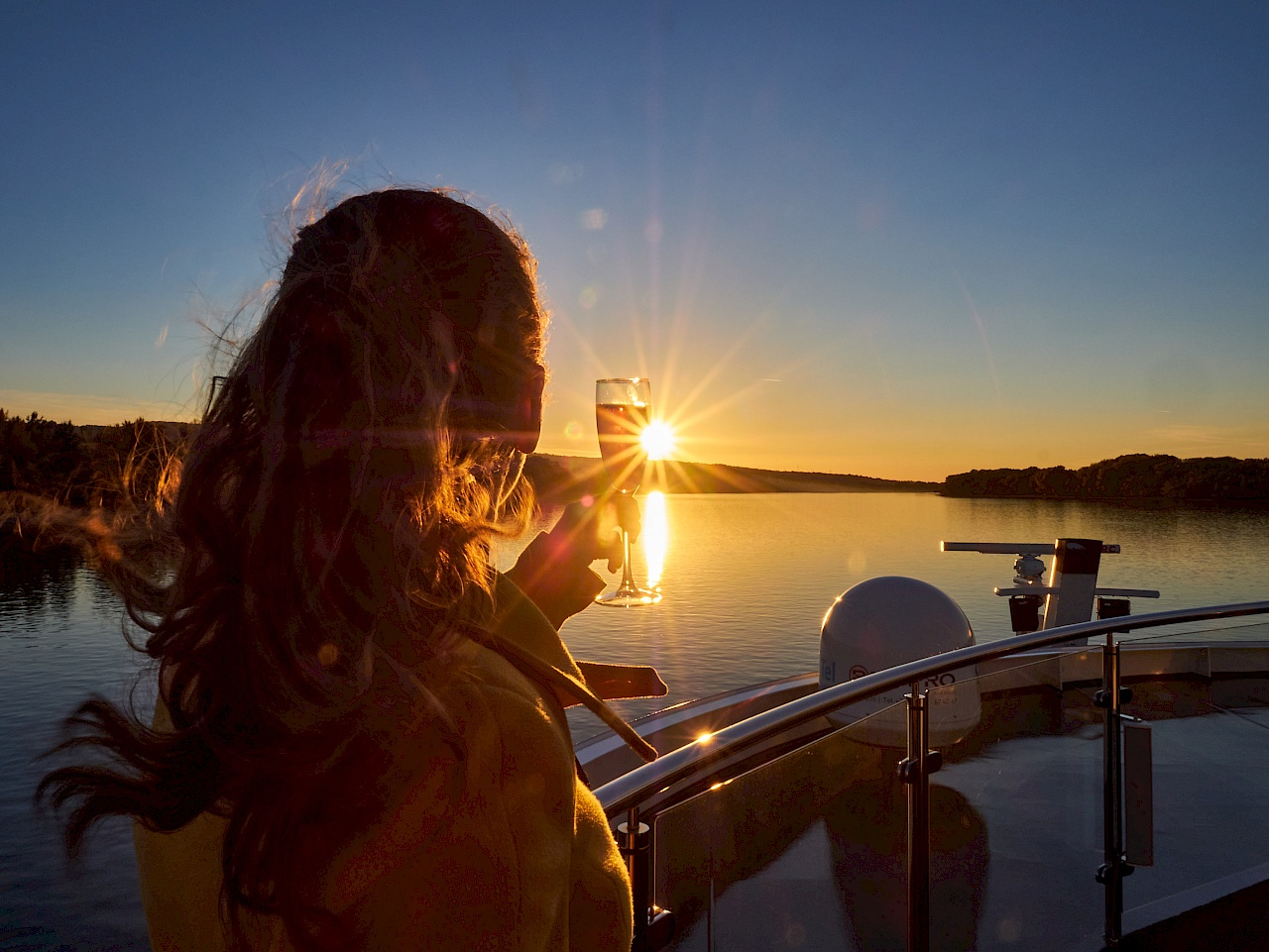 Sonnenuntergang während der Donau-Flusskreuzfahrt mit VIVA Cruises