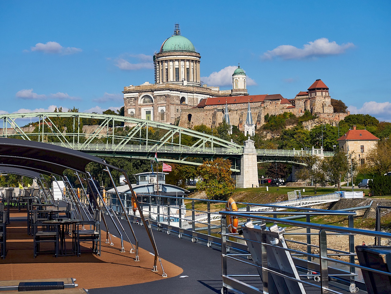 Blick auf die Basilika in Esztergom - Donau-Flusskreuzfahrt mit VIVA Cruises