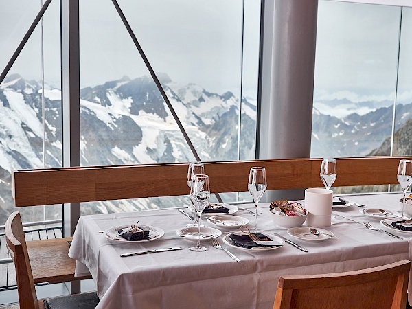 Frühstück im Café 3.440 im Pitztal