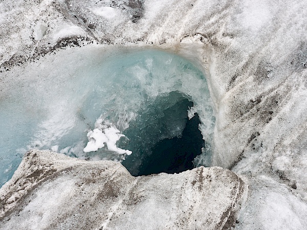 Die Gletschermühle auf dem Pitztaler Gletscher